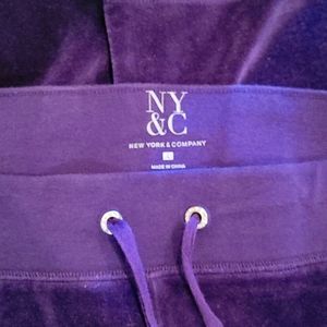Womens New York & Company sweat pants